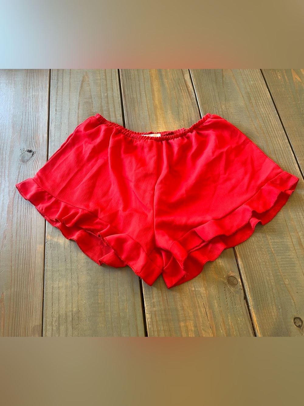 Peach Love California Shorts Red Ruffle Hem Stretch Waistband S